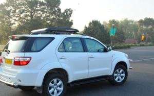 himachal tourism taxi Toyota Fortuner